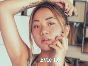 Evie_Le