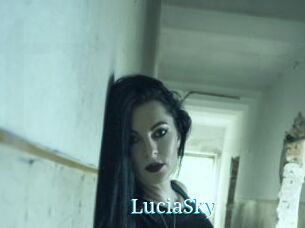 Lucia_Sky