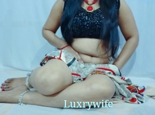 Luxrywife