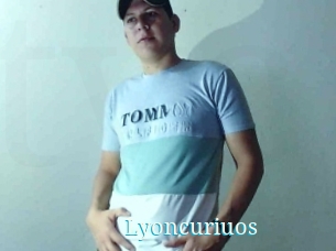 Lyoncuriuos