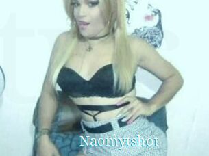 Naomytshot