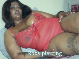 Roxy_piercing