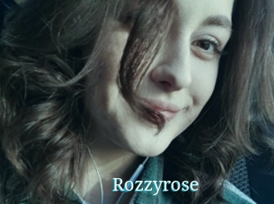 Rozzyrose