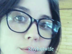 Shyhotwife